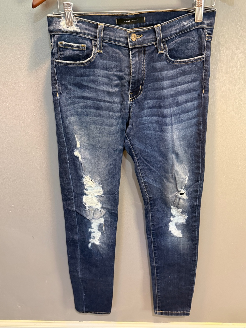 FLYING MONKEY MID RISE ANKLE SKINNY DISTRESSED JEANS SZ 28
